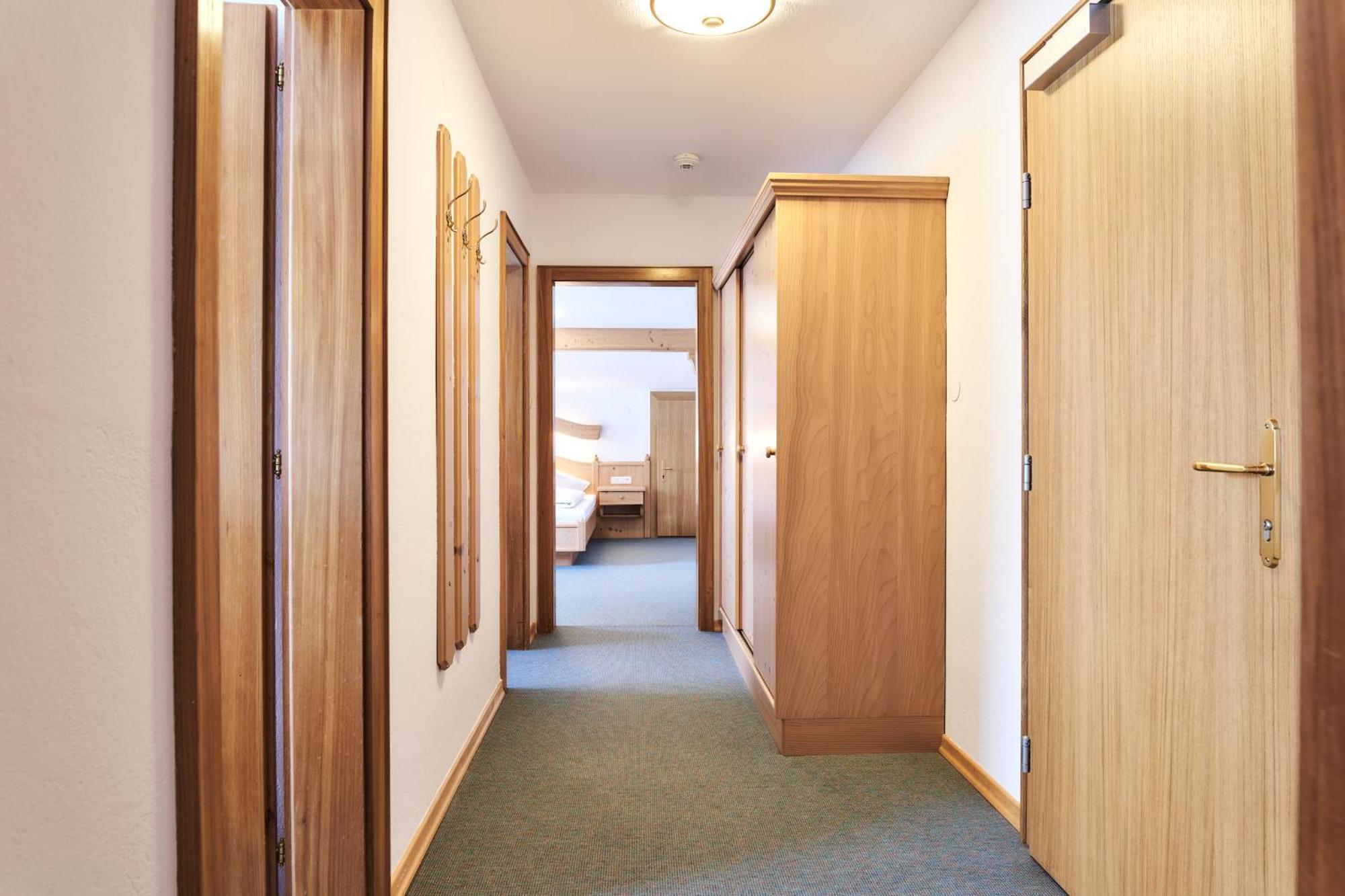 Heiterwanger Hof Appartments Екстериор снимка